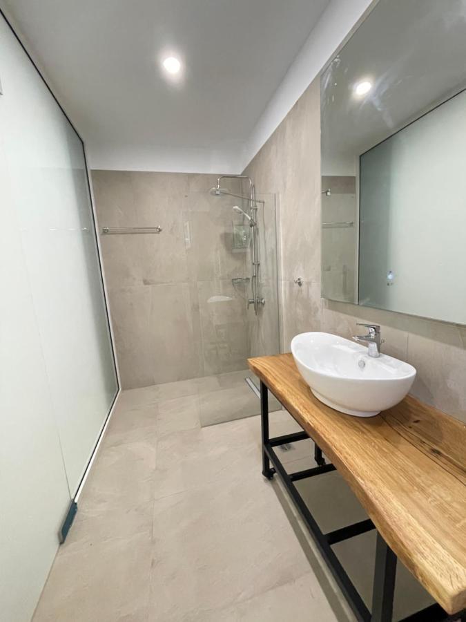 Central Luxury Apartment In Paralia Ofryniou Ofrinion Bagian luar foto
