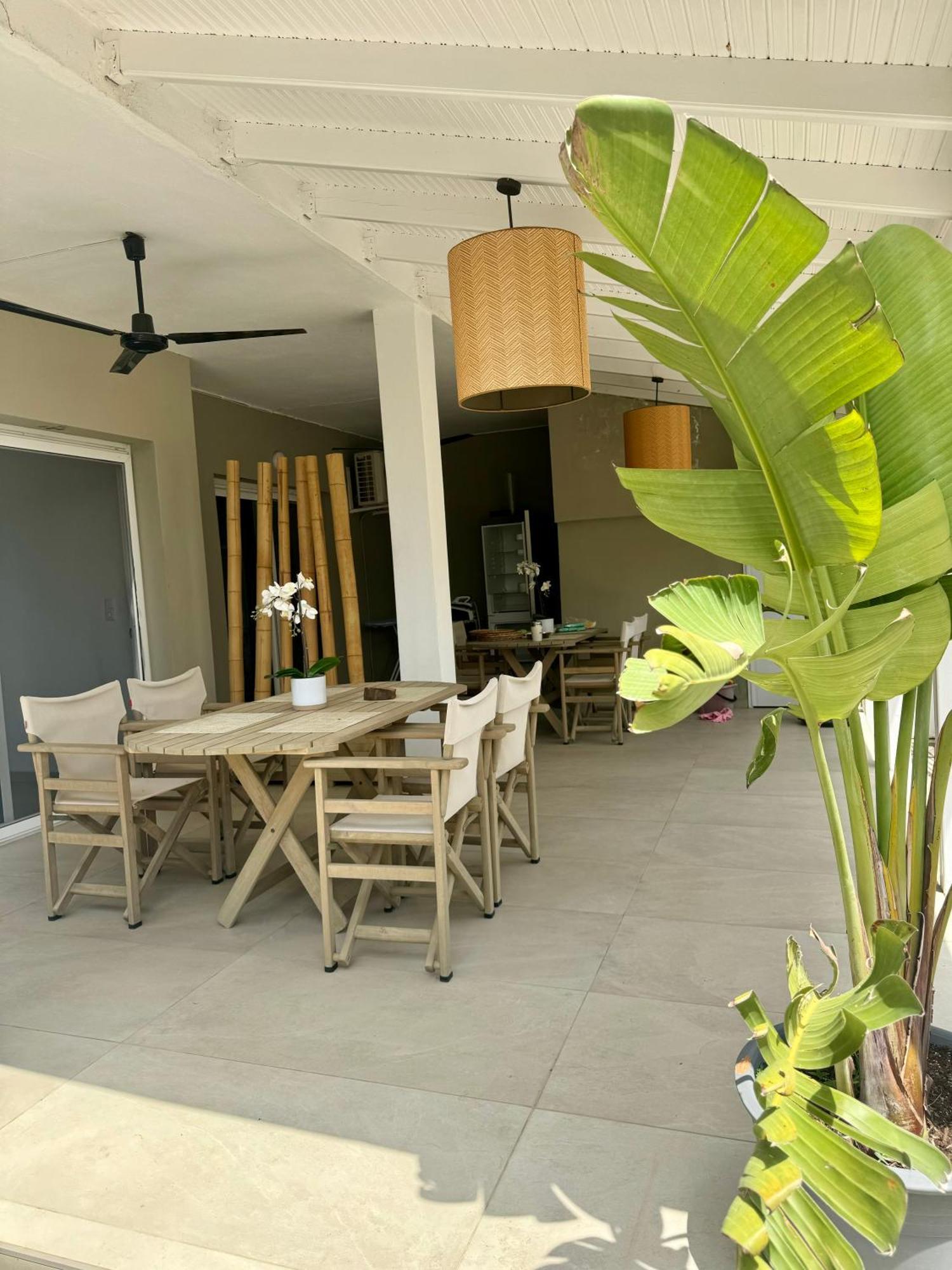 Central Luxury Apartment In Paralia Ofryniou Ofrinion Bagian luar foto